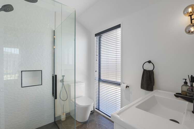 2 Monte Crescent Lincoln_17