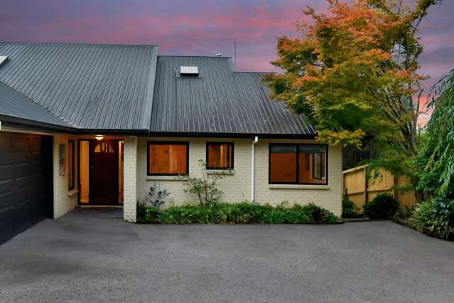 Your Own Nature Retreat - Nearly 2ha in the City!