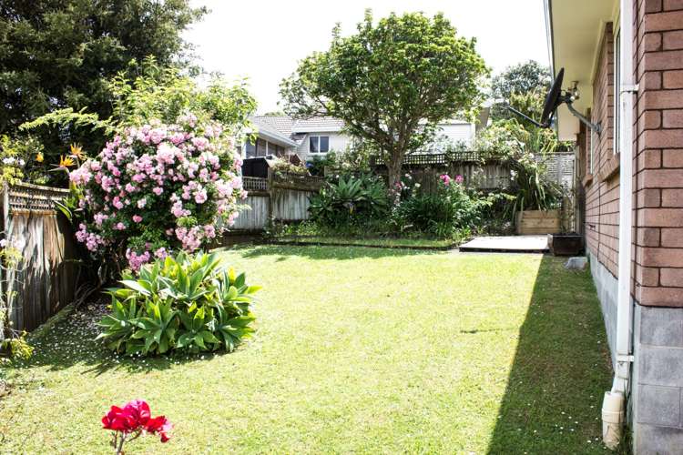 19 Central Park Drive Te Atatu South_15