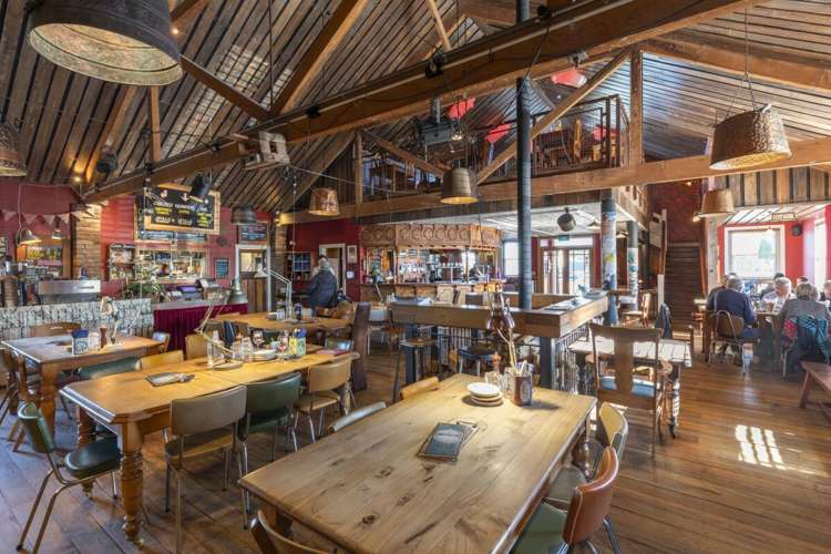 17 West Belt Lincoln_3