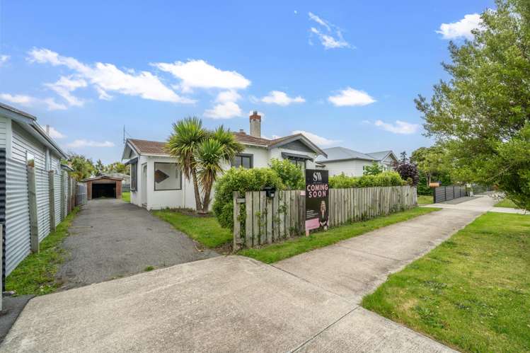 27 Lowe Street Avenal_22