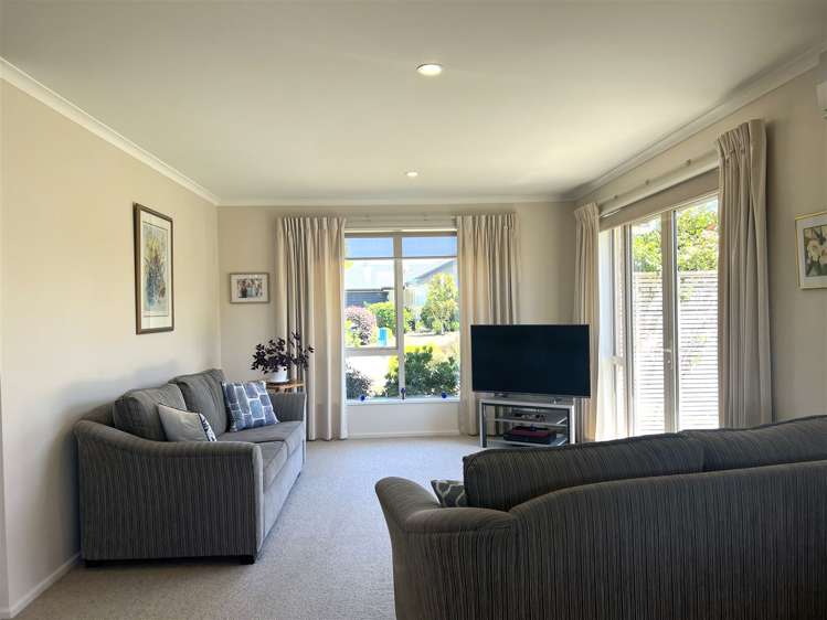 12 Ernest Place Brightwater_6