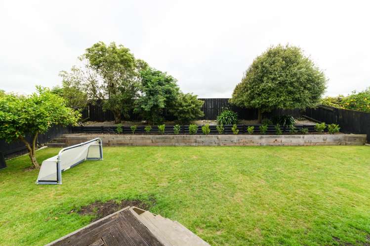 42 Dalfield Place Highbury_25