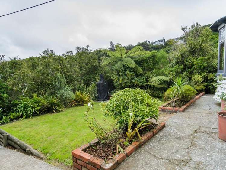 8 Orleans Street Ngaio_12