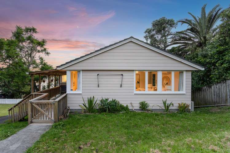 27a Langton Road Stanmore Bay_20