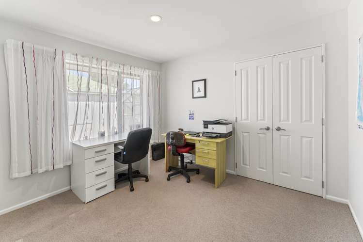 6 Heritage Crescent Richmond_18