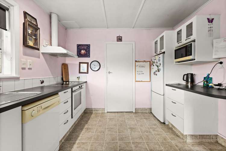 45 Middle Road Havelock North_14