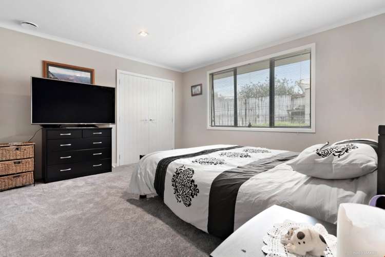 36 Ploughmans Avenue Pukekohe_11