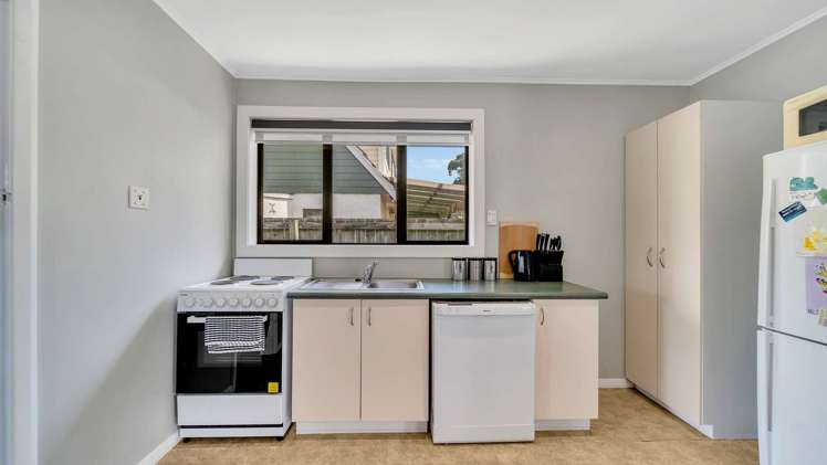 54 Waldron Crescent_5