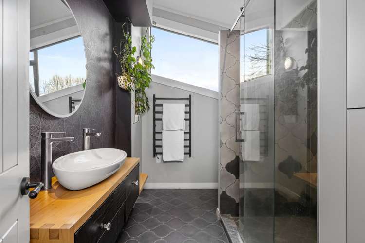 581 West Coast Road Oratia_14