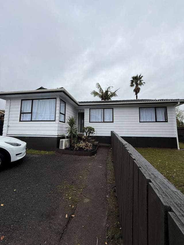 9 Edwin Freeman Place Ranui_1