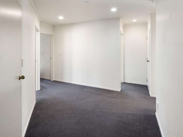 20 John Webb Drive Glenview_17