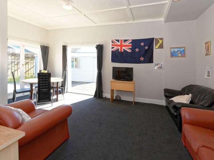 73 Galloway Street Hamilton East_3