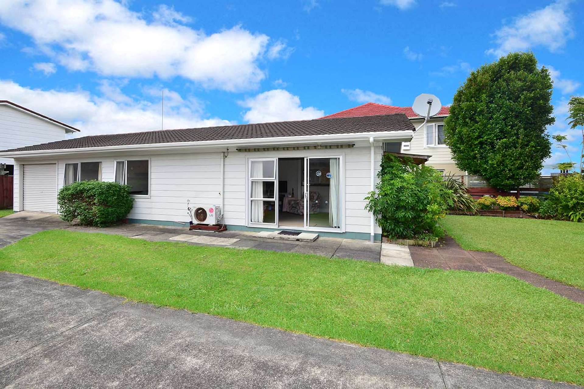 1/163 Centreway Road Orewa_0