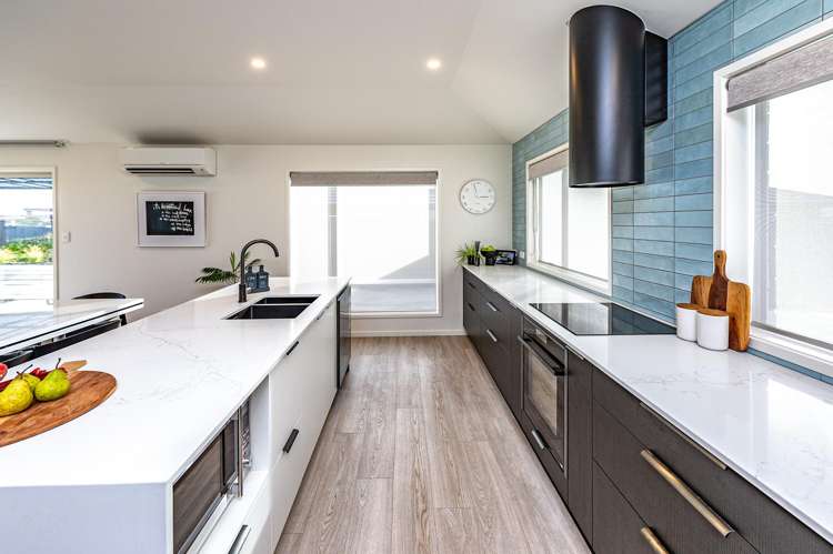 37 Magnolia Crescent Tawhero_4