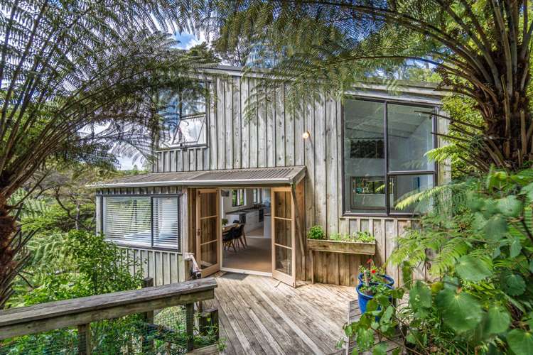 178 Ocean View Road Oneroa_20