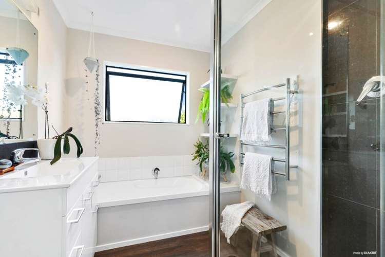 208 Craig Road Pollok_14