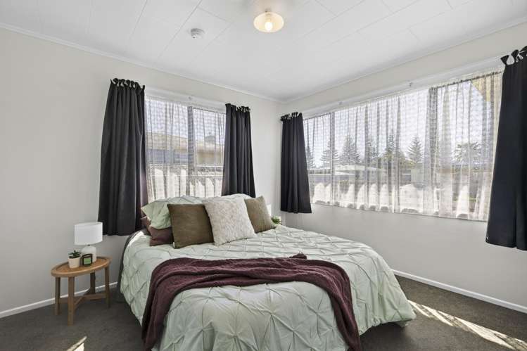 17 Hume Street Waitara_17