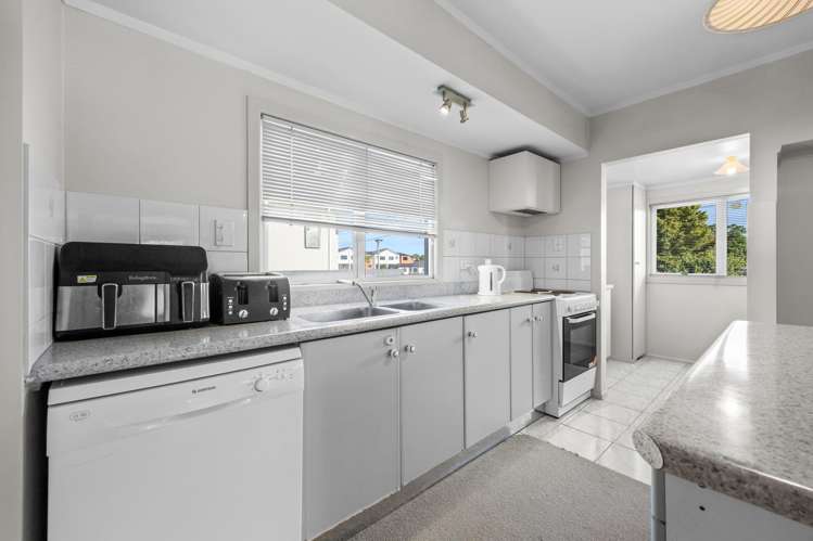 6 Toru Street Te Atatu Peninsula_39
