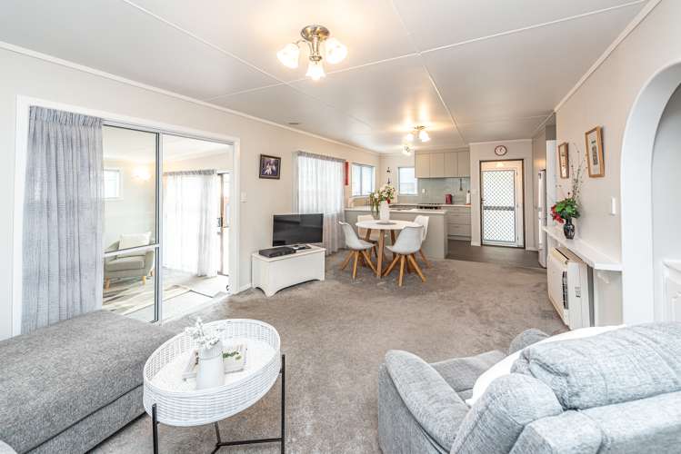 13a Avon Place Springvale_4