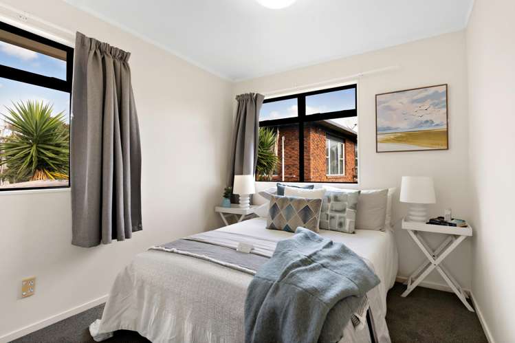 4 Marine Parade Mellons Bay_18