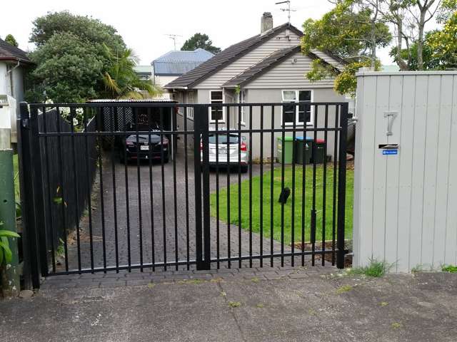 7 Houpara Street One Tree Hill_1