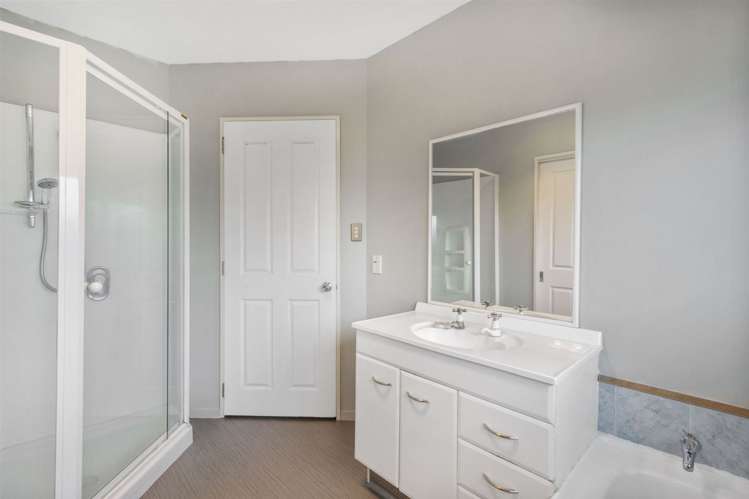 39 Surfers Place North New Brighton_11