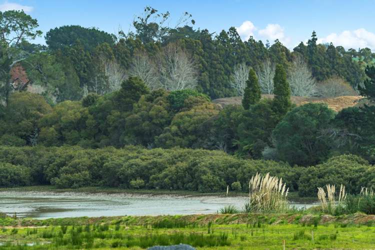 19 Taipahitini Road Karaka_24