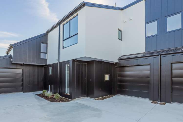 Units 1 -5/6 Ngata Place Hornby_16