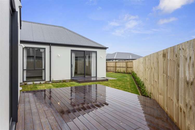 22 Mcquillan Avenue Woodend_19