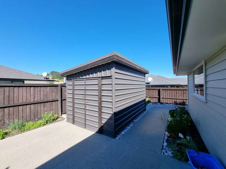 9 Higgins Place Paroa_19