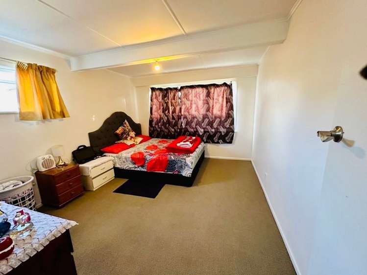1/4 Richan Street Glenview_14