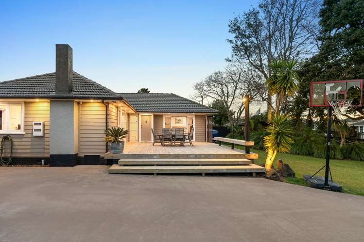 4 Holman Road Te Atatu Peninsula_24