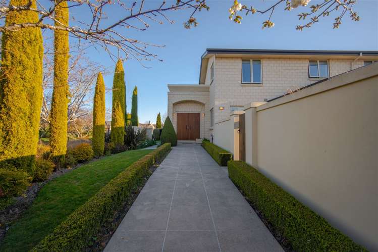 6 Benmore Gard Harewood_1