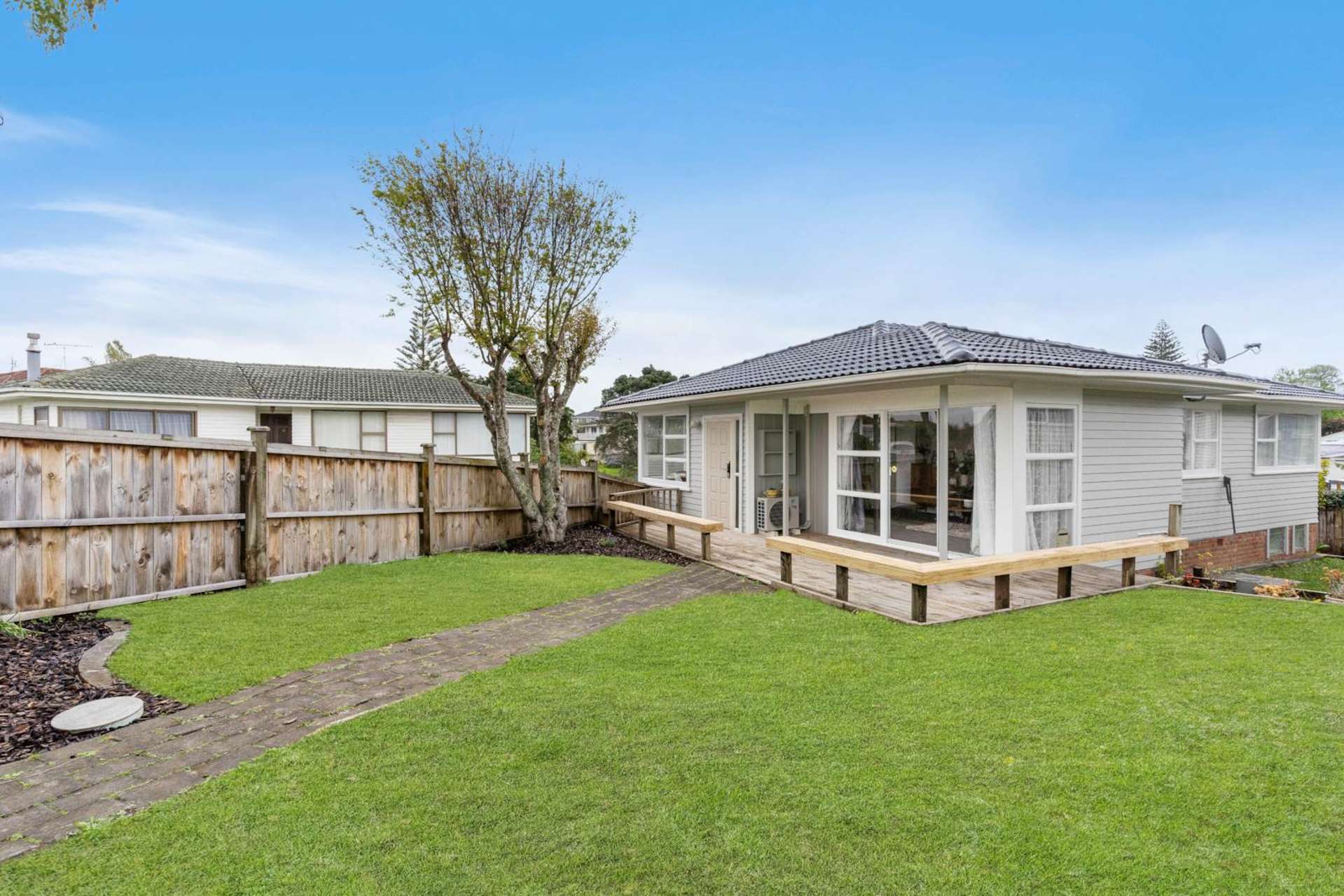 1/15 Manapouri Place Pakuranga Heights_0