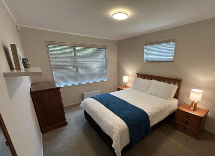 25 Galloway Crescent Farm Cove_4