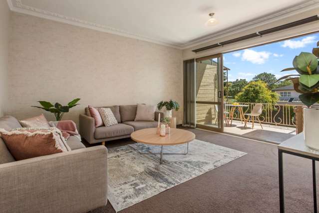 2/221 Mount Smart Road Onehunga_3