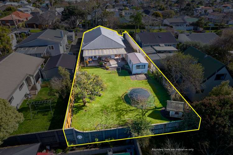 72 Fowlds Avenue Sandringham_24