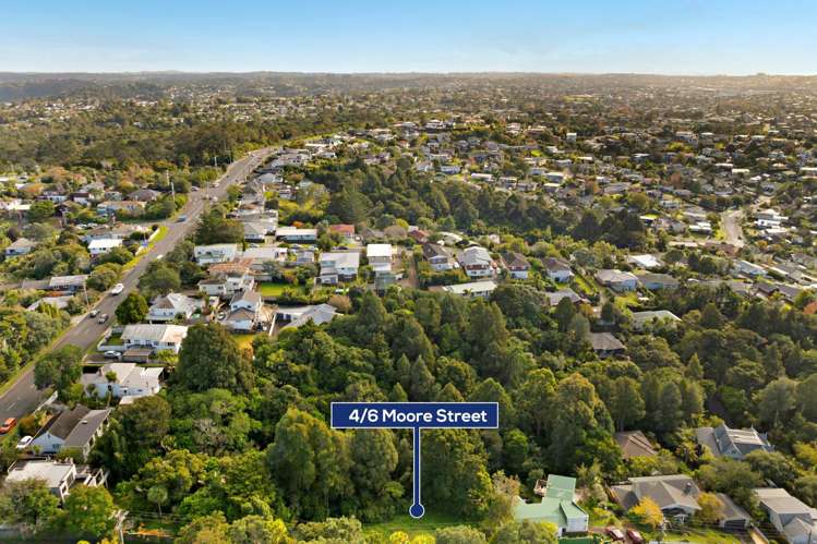 4-6 Moore Street Hillcrest_13