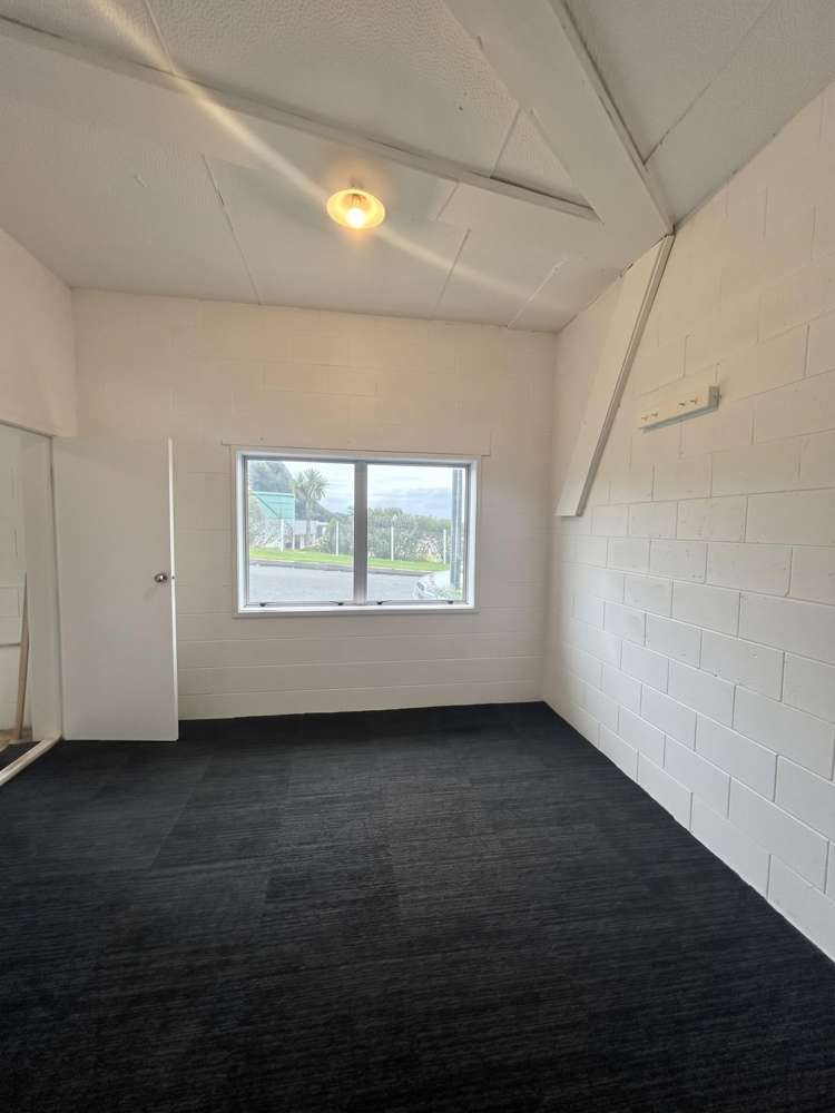  A/27 Port View Crescent Moturoa_8