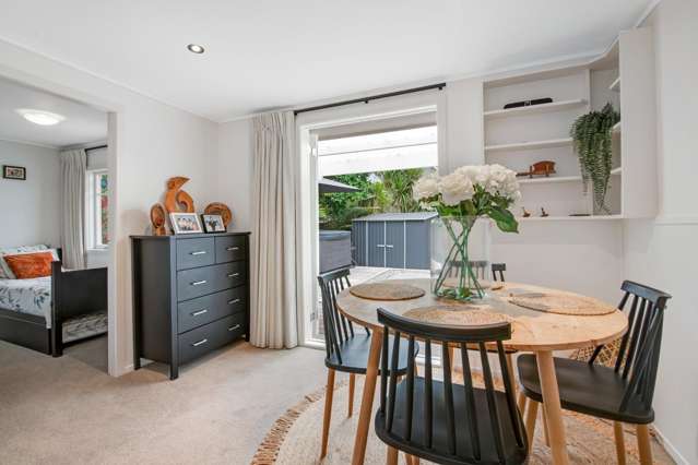 Peaceful Beachside Living - Freehold