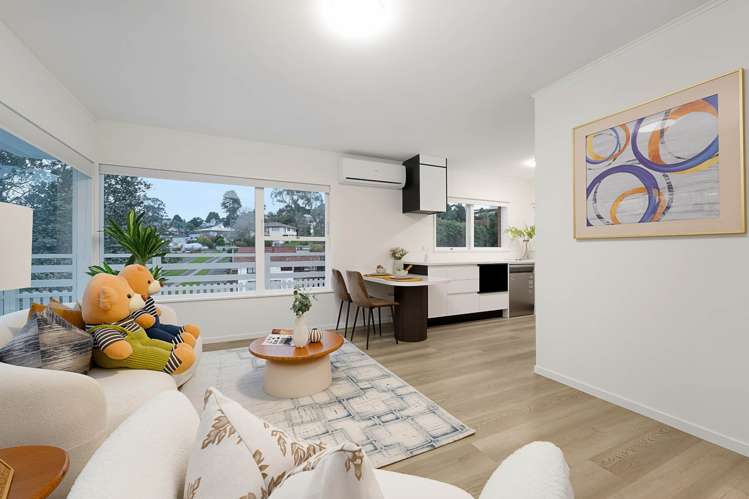 1/55 Ayton Drive Totara Vale_5