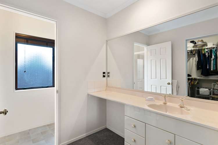 6 Monet Vale Rolleston_10