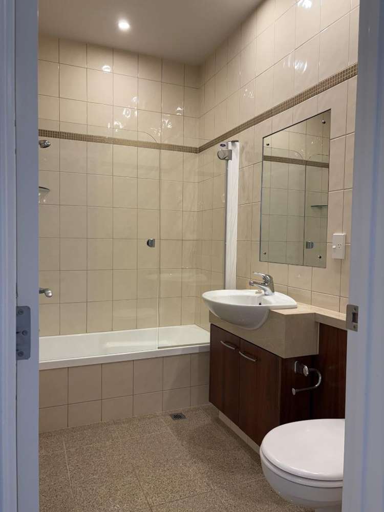 19/100 Customhouse Street 1052_7