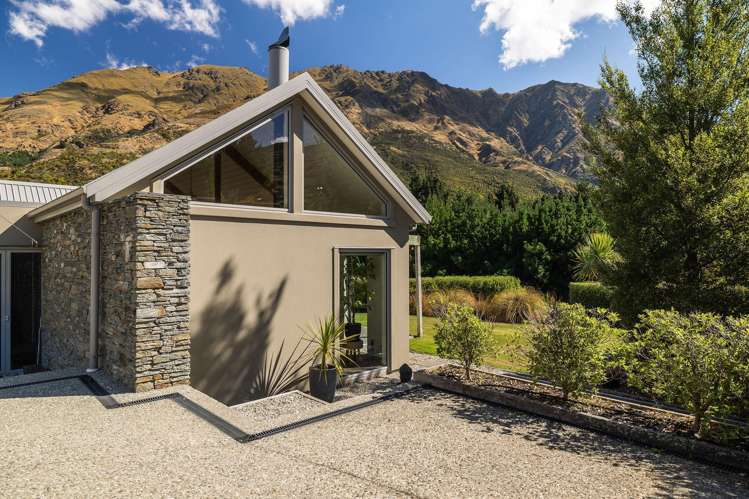 51 Mathias Terrace Arthurs Point_37