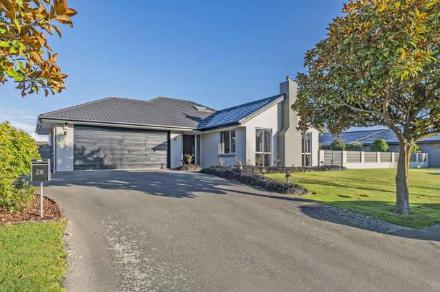 Immaculate Family Living in Prime Location