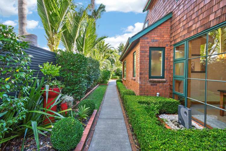 5 Myrtle Street Hutt Central_41