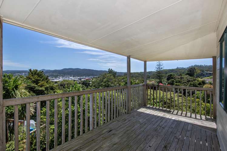 32 Panorama Drive Parahaki_11