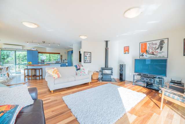 166 Field Way Waikanae Beach_3