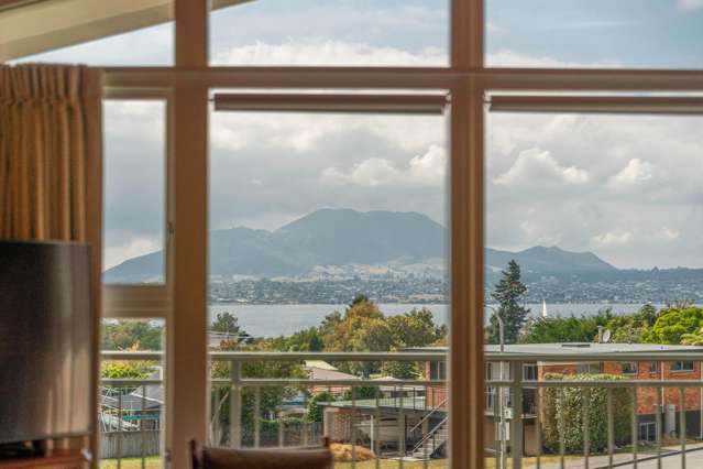 8 Earle Place Acacia Bay_3